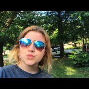 Meet your Posher, Zoe